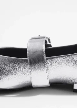 Ballerines En Cuir à Boucles