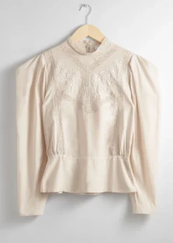 Blouse Brodée à Manches Ballon