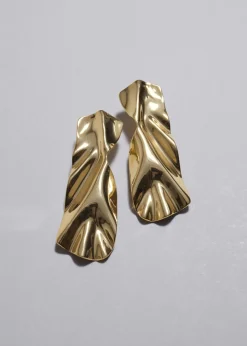 Boucles D’oreilles à L’effet Drapé Sculptural