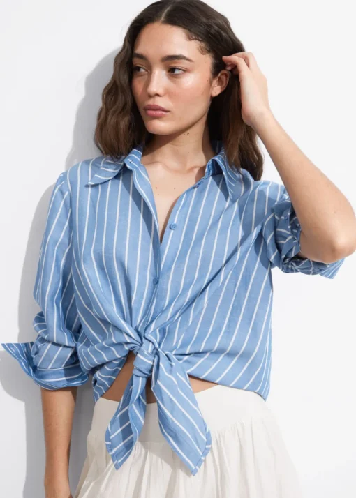 Chemise à Nouer Sur Le Devant