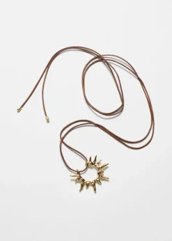 Collier En Cordon à Pendentif