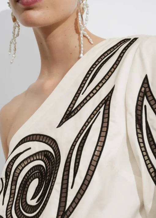 Haut Brodé Asymétrique