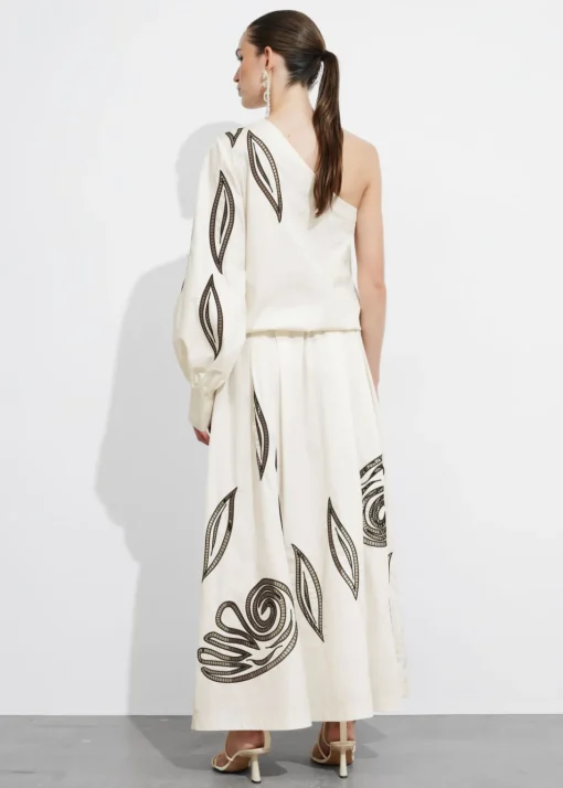 Haut Brodé Asymétrique
