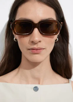 Lunettes De Soleil Ovales Et Polarisées