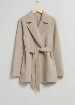Manteau Ceinturé Court