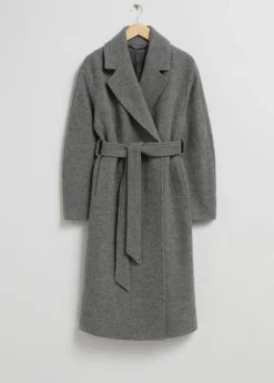 Manteau Volumineux En Laine Avec Ceinture