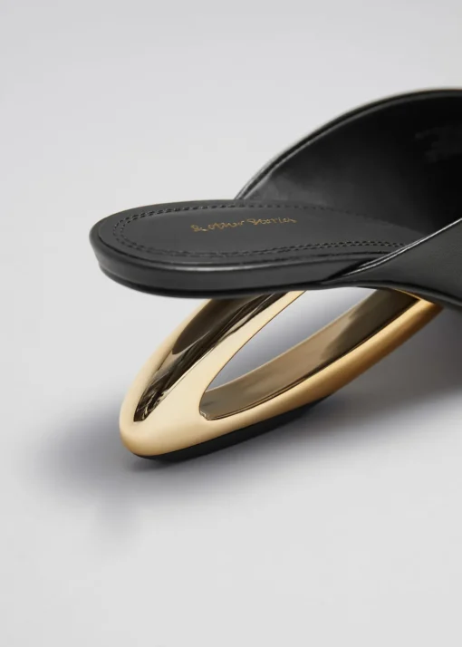 Mules à Talons Dorés