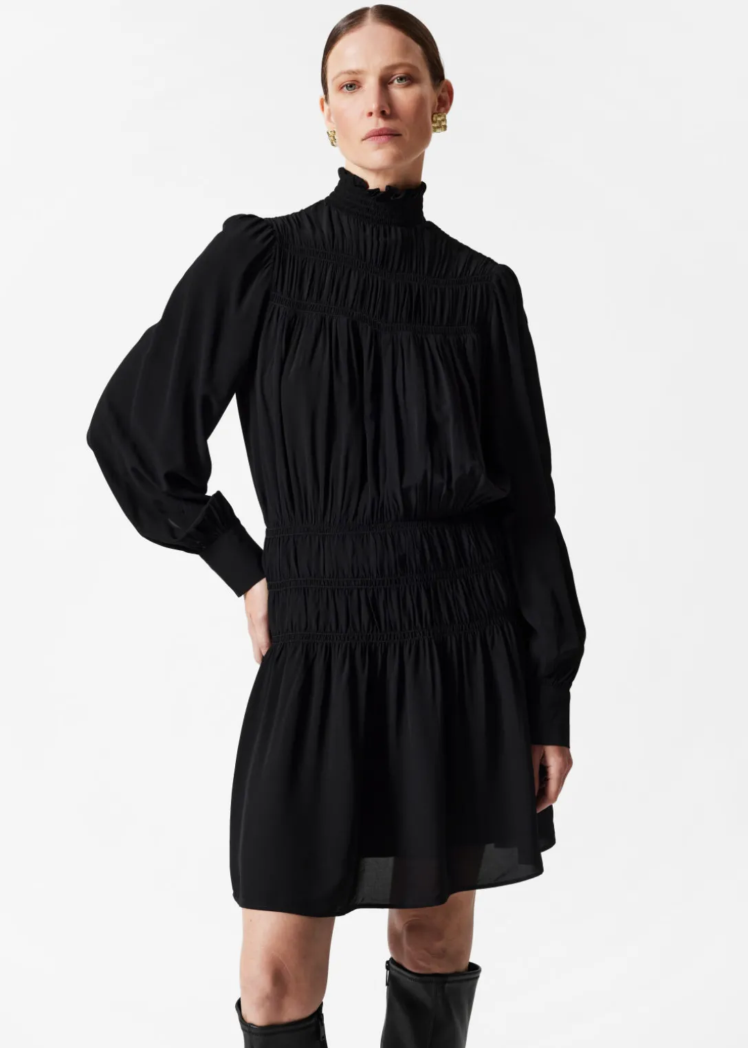 Robe Courte à Encolure à Smocks