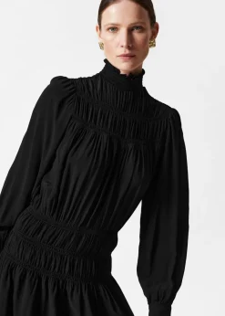 Robe Courte à Encolure à Smocks