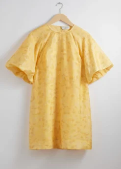 Robe Courte à Manches Ballon