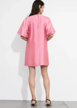 Robe Courte à Manches Ballon