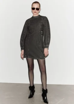 Robe Courte Ajustée En Denim