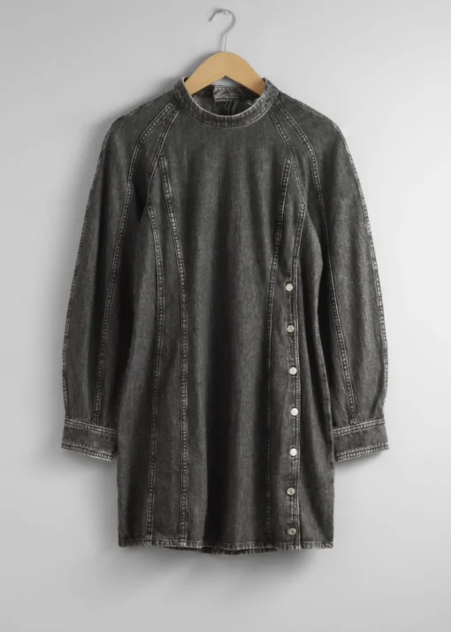 Robe Courte Ajustée En Denim