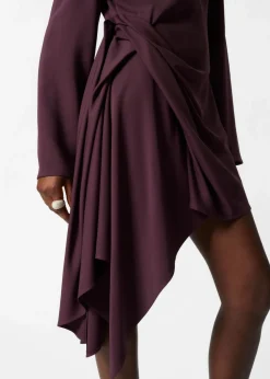 Robe Courte Asymétrique