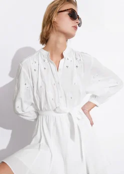 Robe Courte Brodée