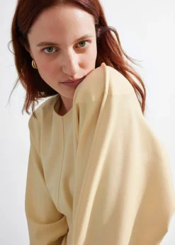Robe Courte Cintrée