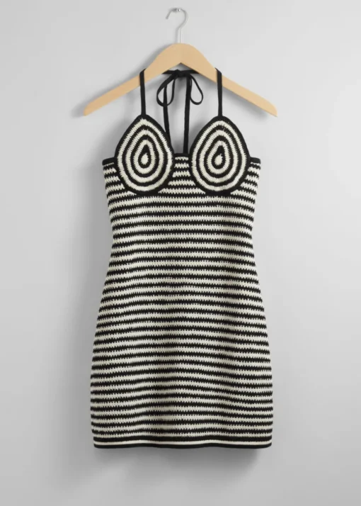 Robe Courte Crochetée à Dos Nu