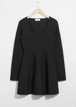 Robe Courte En Maille à Basque