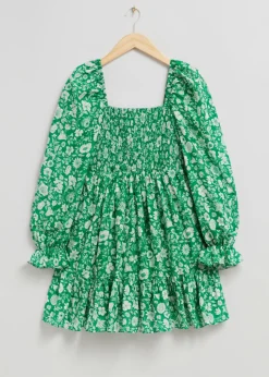 Robe Courte Smockée