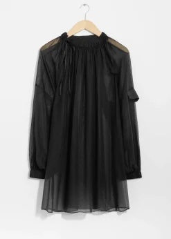 Robe Courte Transparente