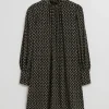 Robe Midi à Col Montant