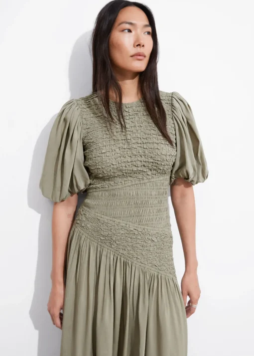 Robe Midi Asymétrique à Smocks