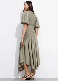 Robe Midi Asymétrique à Smocks