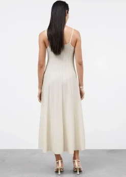 Robe Midi Plissée à Bretelles