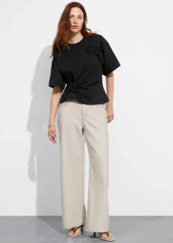 T-shirt à Motifs Floraux Appliqués